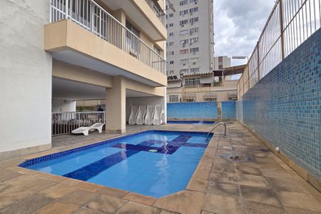 Apartamento à venda com 260m², 2 quartos e 2 vagas Apartamento à venda com 260m², 2 quartos e 2 vagasÁrea comum - Piscina
