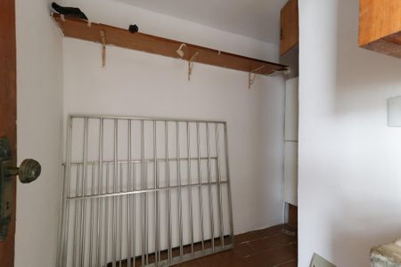 Apartamento à venda com 260m², 2 quartos e 2 vagas Apartamento à venda com 260m², 2 quartos e 2 vagasQuarto de Serviço