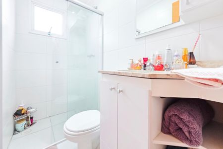 Apartamento para alugar com 65m², 2 quartos e 1 vagaBanheiro da Suíte