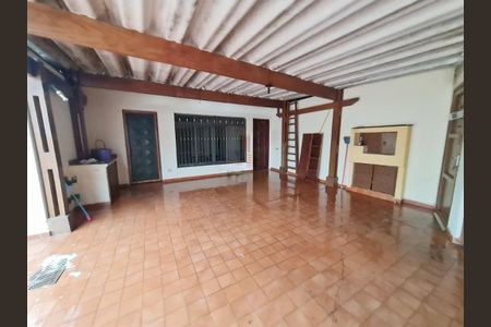 Casa à venda com 5 quartos, 304m² em Jardim Ivana, São Paulo