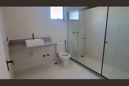 Casa à venda com 1072m², 6 quartos e 2 vagas Casa à venda com 1072m², 6 quartos e 2 vagasBanheiro