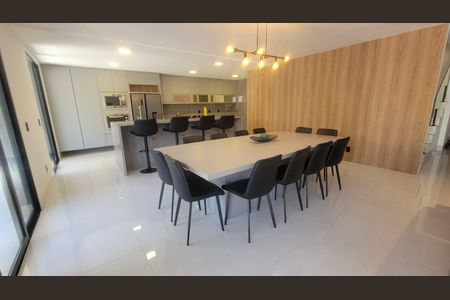 Casa à venda com 1072m², 6 quartos e 2 vagas Casa à venda com 1072m², 6 quartos e 2 vagasCozinha