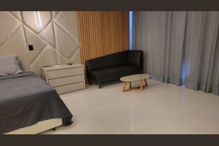 Casa à venda com 1072m², 6 quartos e 2 vagas Casa à venda com 1072m², 6 quartos e 2 vagasQuarto