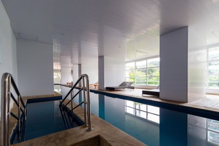 Apartamento para alugar com 55m², 1 quarto e 1 vaga Apartamento para alugar com 55m², 1 quarto e 1 vagaPiscina - Coberta