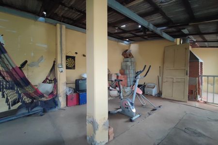 Casa à venda com 250m², 2 quartos e 2 vagasÁrea de Serviço