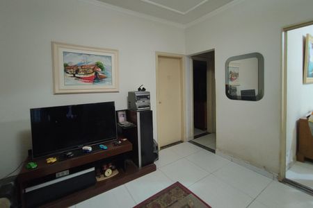 Casa à venda com 250m², 2 quartos e 2 vagasSala de Estar