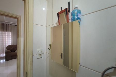 Casa à venda com 250m², 2 quartos e 2 vagasBanheiro Social