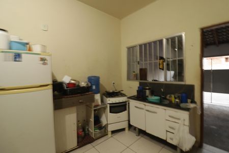 Casa à venda com 115m², 4 quartos e 3 vagas Casa à venda com 115m², 4 quartos e 3 vagasCasa 2 - Cozinha