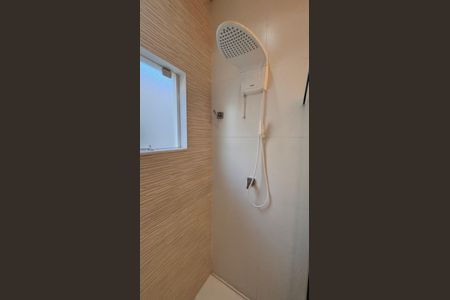 Casa de condomínio à venda com 207m², 3 quartos e 4 vagasBanheiro da Suíte 1