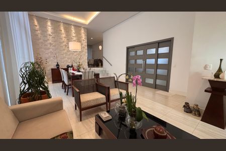 Casa de condomínio à venda com 207m², 3 quartos e 4 vagasSala de Estar