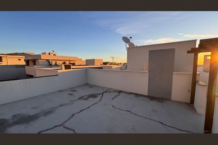 Casa de condomínio à venda com 207m², 3 quartos e 4 vagasSolário