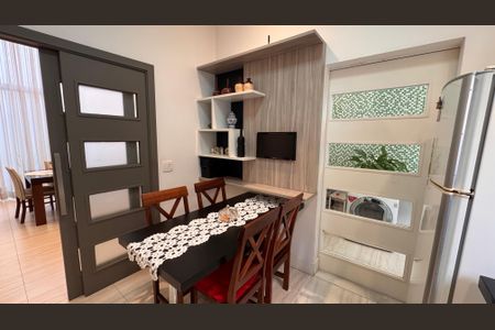 Casa de condomínio à venda com 207m², 3 quartos e 4 vagasCozinha