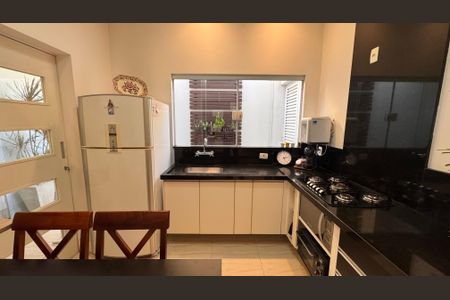 Casa de condomínio à venda com 207m², 3 quartos e 4 vagasCozinha