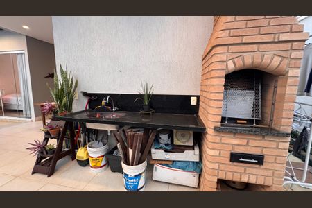 Casa de condomínio à venda com 207m², 3 quartos e 4 vagasChurrasqueira