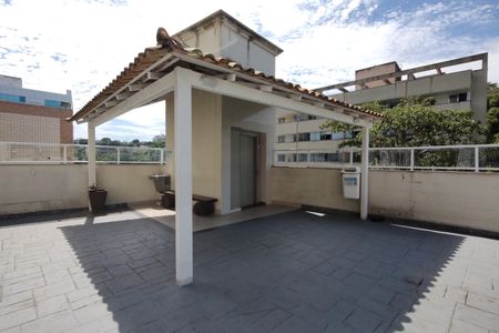 Apartamento à venda com 55m², 2 quartos e 1 vagaÁrea comum