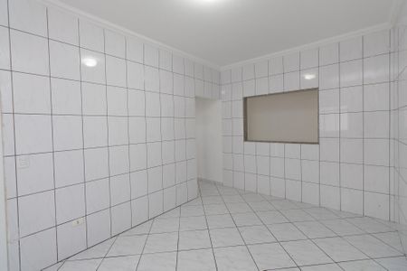 Casa para alugar com 95m², 2 quartos e 2 vagasCozinha