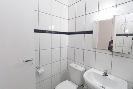 Casa para alugar com 95m², 2 quartos e 2 vagasBanheiro / Suite