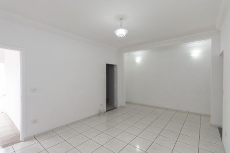 Casa para alugar com 95m², 2 quartos e 2 vagasSala
