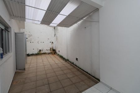 Casa para alugar com 95m², 2 quartos e 2 vagasQuintal