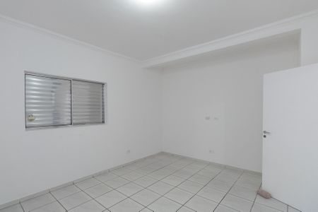 Casa para alugar com 95m², 2 quartos e 2 vagasQuarto 1