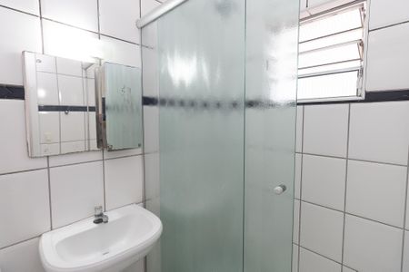 Casa para alugar com 95m², 2 quartos e 2 vagasBanheiro / Suite