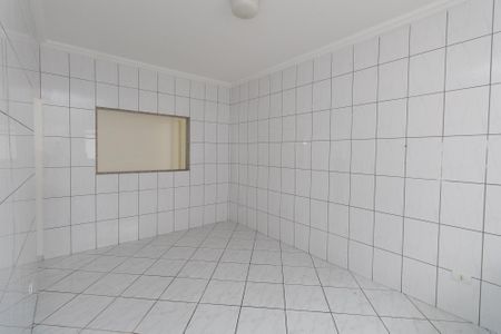 Casa para alugar com 95m², 2 quartos e 2 vagasCozinha