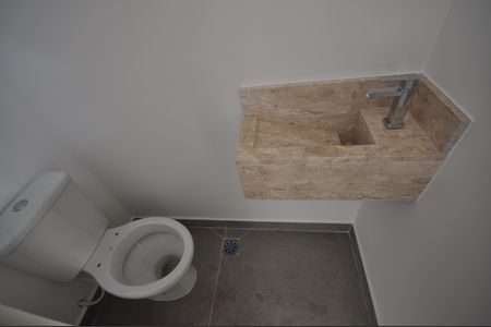 Casa à venda com 115m², 3 quartos e 2 vagasLavabo