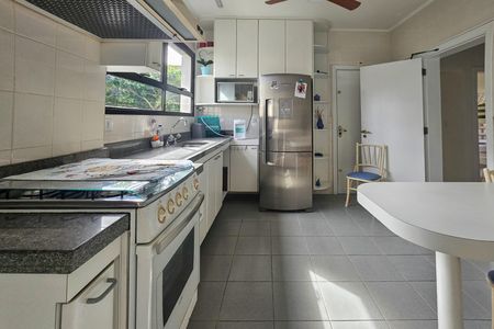 Apartamento para alugar com 400m², 4 quartos e 3 vagasCozinha