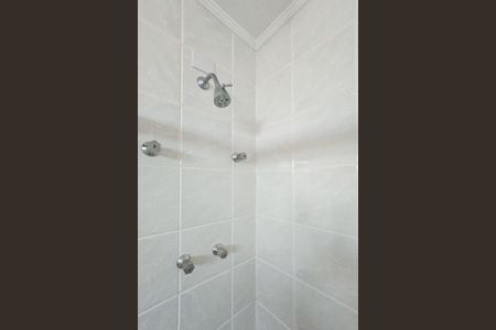 Apartamento para alugar com 400m², 4 quartos e 3 vagasBanheiro da suíte 4