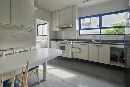 Apartamento para alugar com 400m², 4 quartos e 3 vagasCozinha