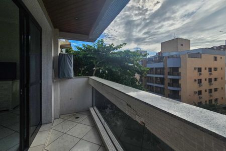 Apartamento para alugar com 400m², 4 quartos e 3 vagasVaranda