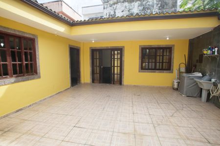Casa para alugar com 180m², 2 quartos e 1 vagaÁrea de Serviço