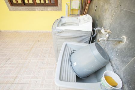 Casa para alugar com 180m², 2 quartos e 1 vagaÁrea de Serviço