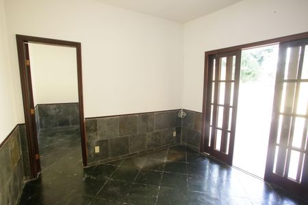 Casa para alugar com 180m², 2 quartos e 1 vagaSala