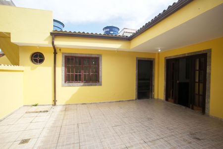 Casa para alugar com 180m², 2 quartos e 1 vagaÁrea de Serviço