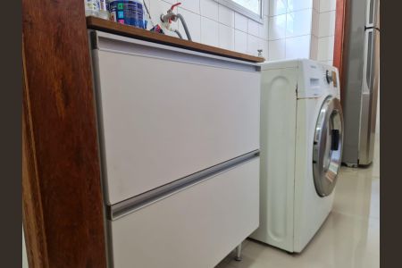 Apartamento à venda com 70m², 2 quartos e 1 vaga Apartamento à venda com 70m², 2 quartos e 1 vagaÁrea de Serviço