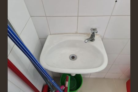 Apartamento à venda com 70m², 2 quartos e 1 vaga Apartamento à venda com 70m², 2 quartos e 1 vagaLavabo de Serviço