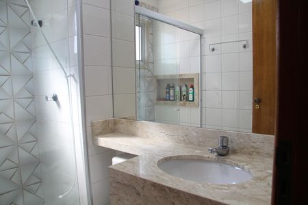 Apartamento à venda com 70m², 2 quartos e 1 vagaBanheiro Social