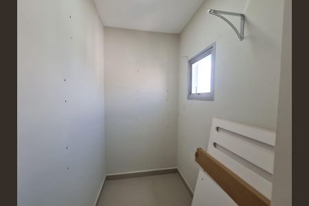 Apartamento à venda com 70m², 2 quartos e 1 vaga Apartamento à venda com 70m², 2 quartos e 1 vagaDespensa