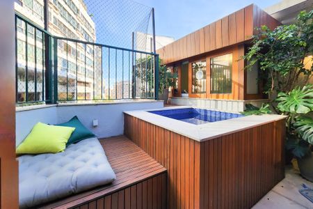 Apartamento à venda com 162m², 3 quartos e 1 vagaÁrea Gourmet