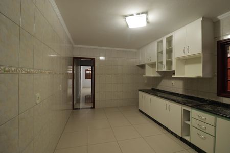 Casa à venda com 193m², 3 quartos e 2 vagasCozinha e Área de Serviço