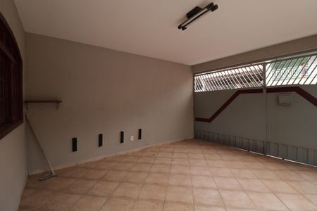 Casa à venda com 193m², 3 quartos e 2 vagasGaragem