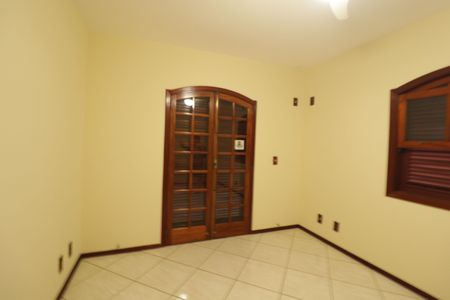 Casa à venda com 193m², 3 quartos e 2 vagasQuarto