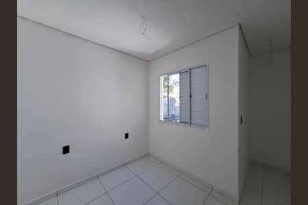 Casa de condomínio à venda com 64m², 2 quartos e 1 vagaQuarto 2
