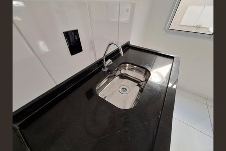 Casa de condomínio à venda com 64m², 2 quartos e 1 vagaCozinha