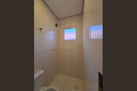 Casa de condomínio à venda com 63m², 2 quartos e 1 vagaBanheiro Quarto 1