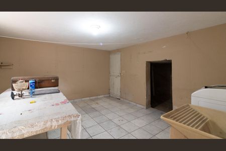 Casa à venda com 120m², 2 quartos e 1 vagaÁrea de Serviço