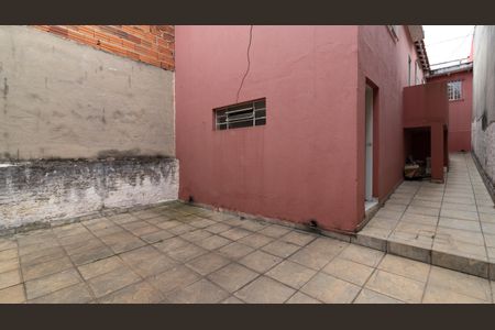 Casa à venda com 120m², 2 quartos e 1 vagaQuintal