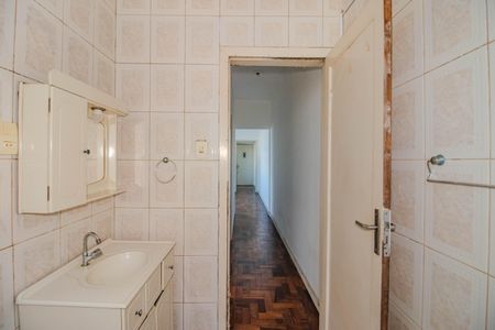 Apartamento à venda com 67m², 2 quartos e sem vaga Apartamento à venda com 67m², 2 quartos e sem vagaBanheiro