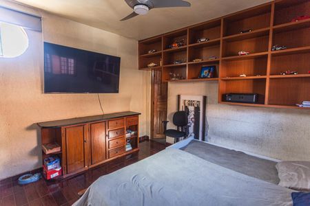 Casa à venda com 321m², 4 quartos e 5 vagas Casa à venda com 321m², 4 quartos e 5 vagasSuíte 1